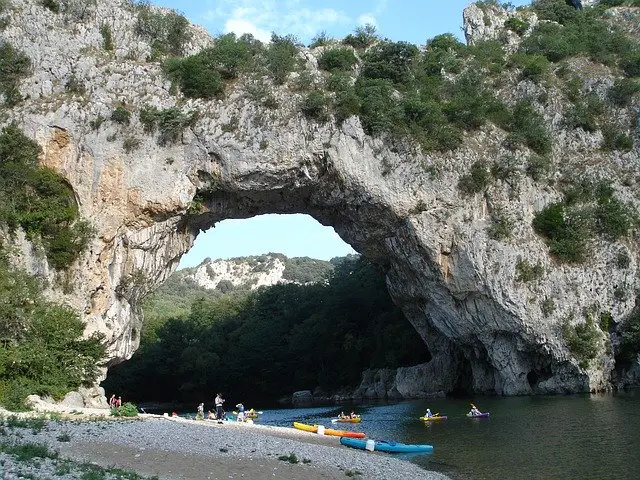 les Gorges de l’Ardèche en canoé