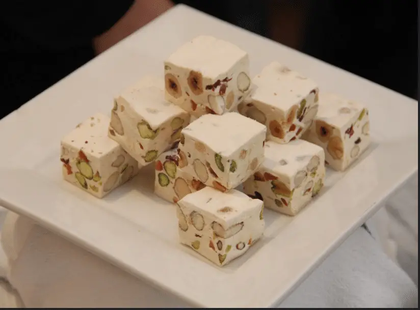 Recette du Nougat de Montélimar (selon ma grand-mère)