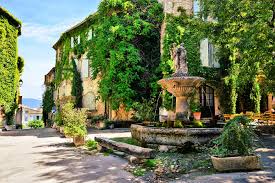 Lubéron : Top 12 des Plus Beaux Villages à Visiter (guide)