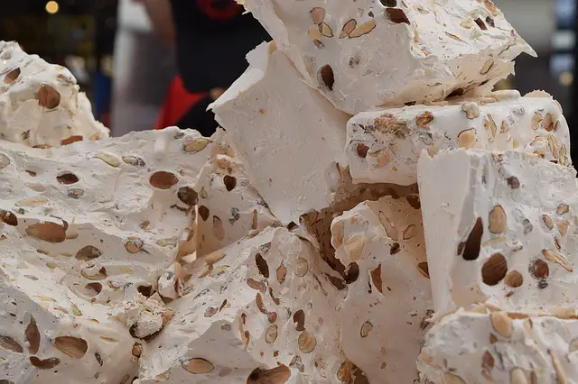 Recette du Nougat Fait Maison (à Montélimar ou pas)